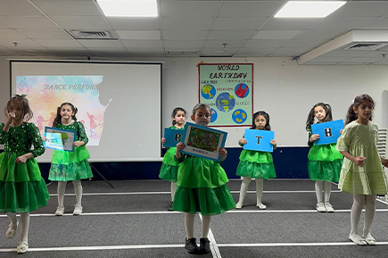 aiis-critical-thinking-creativity-learning